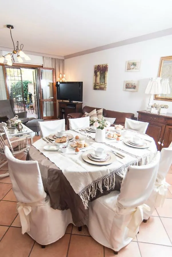 Fiori E Lanterne Bed and Breakfast Roma 0*,