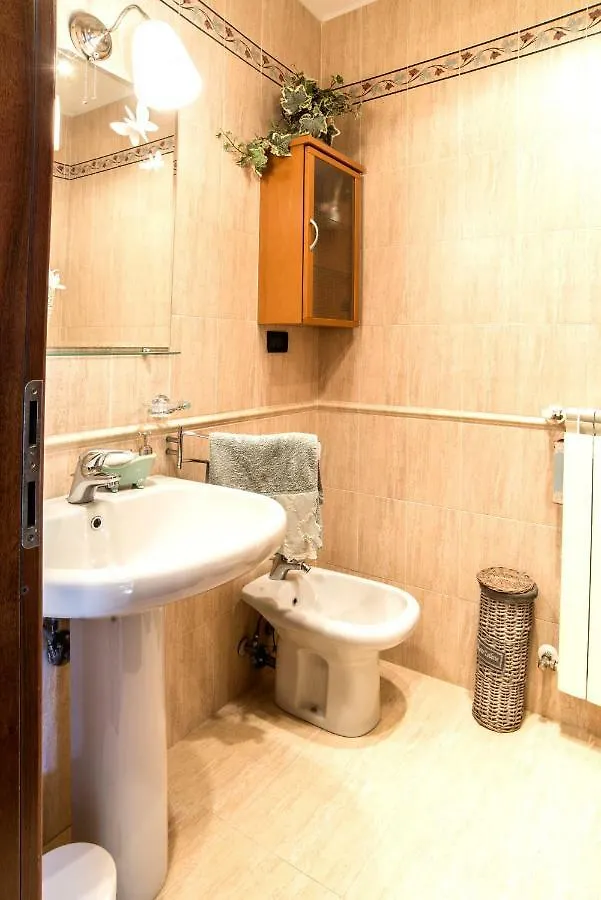 Fiori E Lanterne Bed and Breakfast Roma Italia